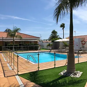  Ferienhaus Leones